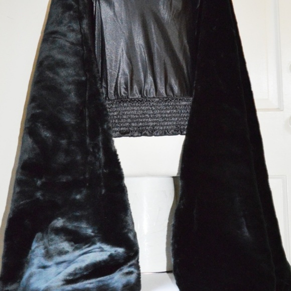 SCARF WRAP ULTRA LONG FAUX FUR VERY SOFT BLACK 8'4'' LONG x 24'' WIDE - Picture 3 of 8